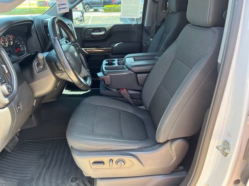 Used 2020 Chevrolet Silverado 1500 LT w/ Texas Edition AWD/4WD image 9