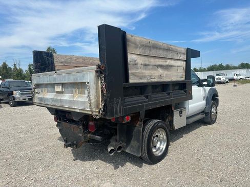 Used 2014 Ford F550 4x4 Regular Cab Super Duty image 3
