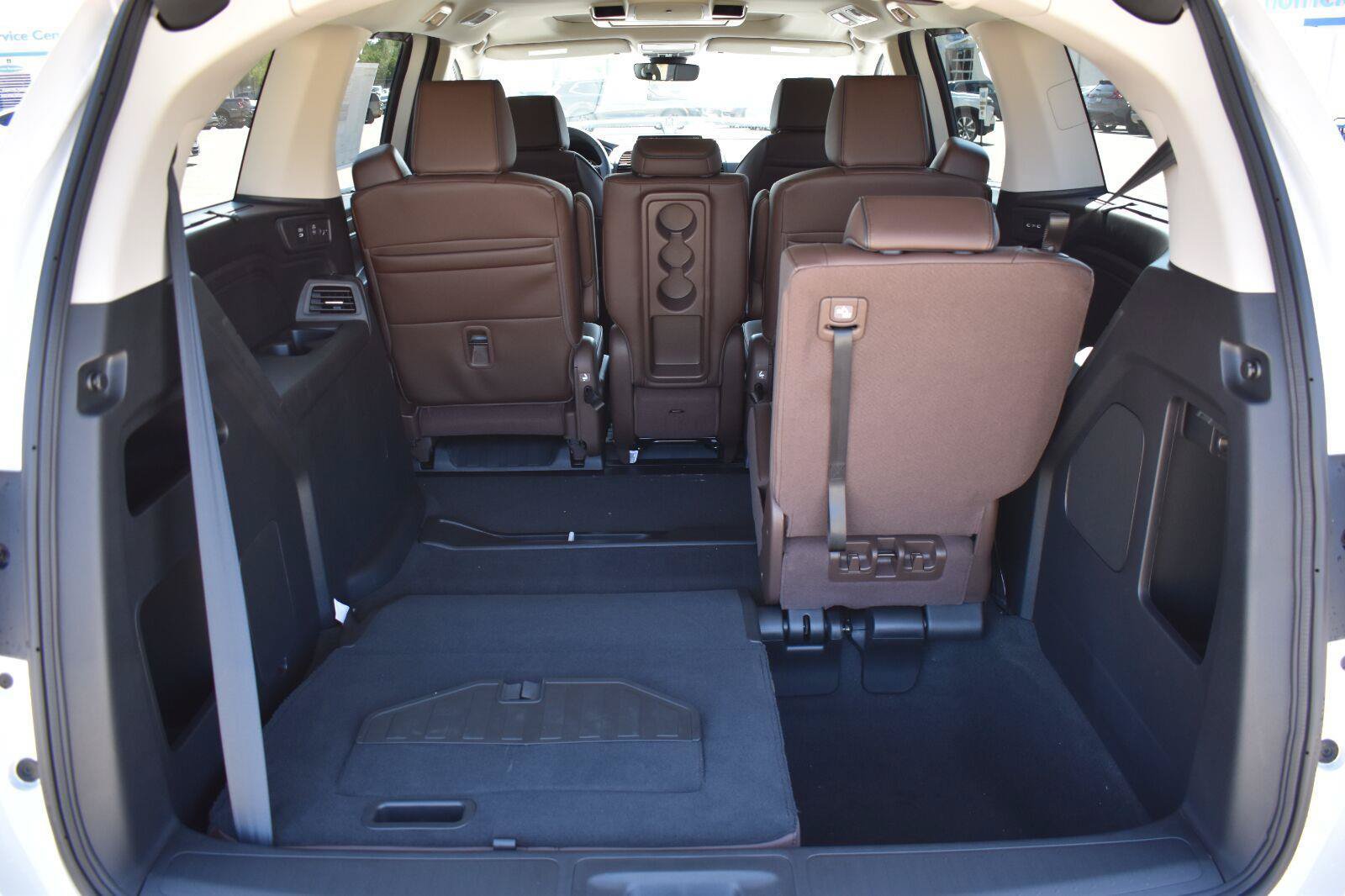 New 2026 Honda Odyssey Touring image 21