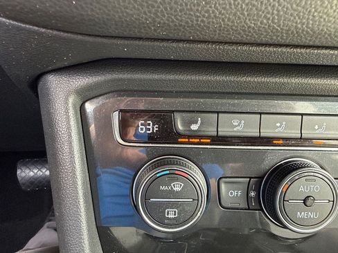 Used 2019 Volkswagen Tiguan SE AWD/4WD image 27