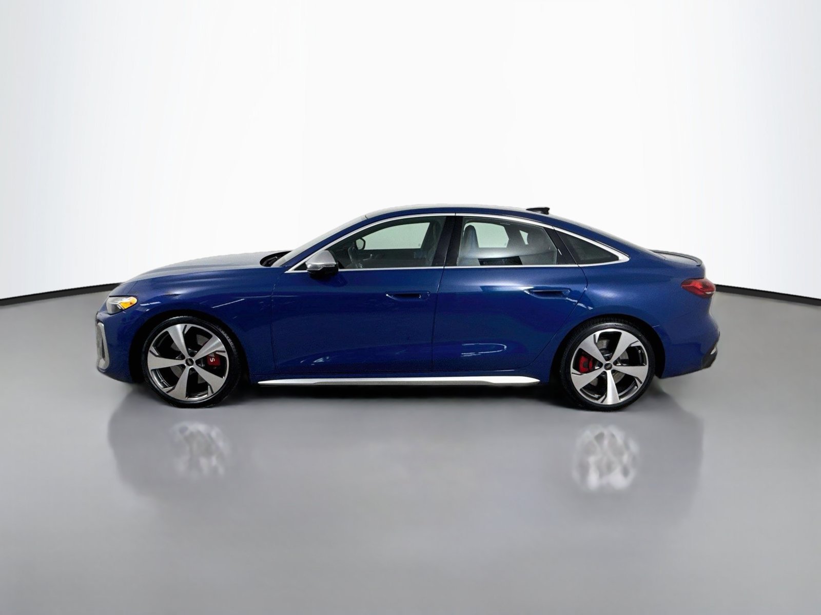 Certified 2025 Audi S5 Prestige AWD/4WD image 2