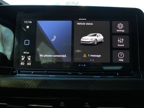 Used 2024 Volkswagen Golf R image 20