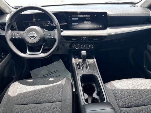 Used 2025 Nissan Kicks SV FWD image 26