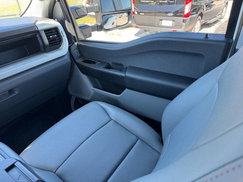 Used 2025 Ford F250 XL w/ XL Chrome Package AWD/4WD image 16