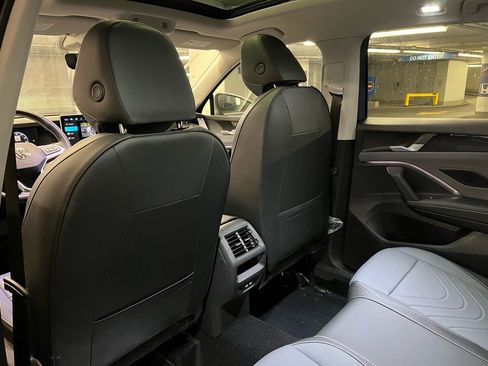 New 2026 Volkswagen Tiguan SE AWD/4WD image 23