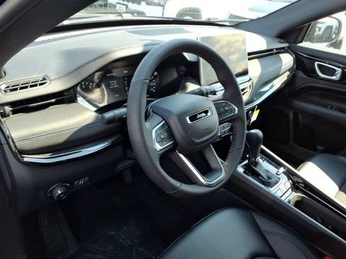 New 2026 Jeep Compass Latitude AWD/4WD image 5
