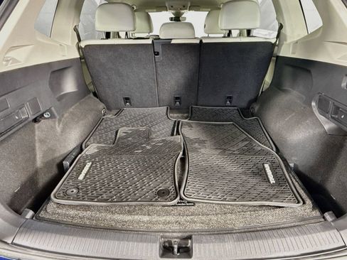 Certified 2024 Volkswagen Tiguan SE AWD/4WD image 24