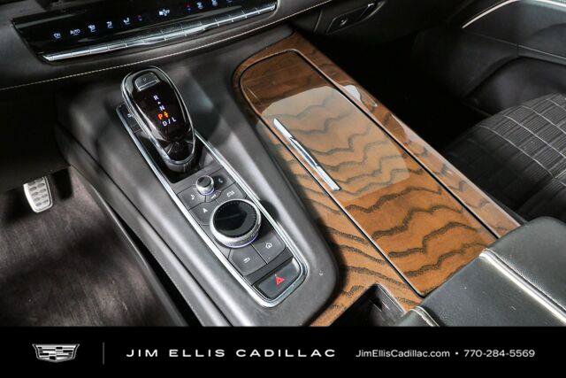 Used 2023 Cadillac Escalade ESV Sport Platinum w/ LPO, ONYX Package AWD/4WD image 16