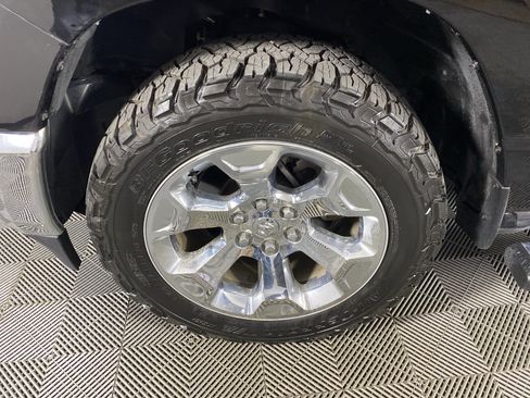 Used 2021 RAM 1500 Big Horn AWD/4WD image 14