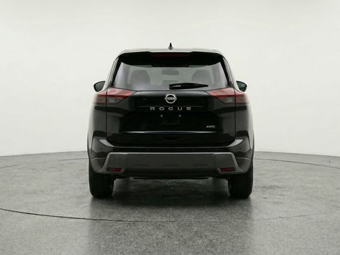 Used 2025 Nissan Rogue SV image 7