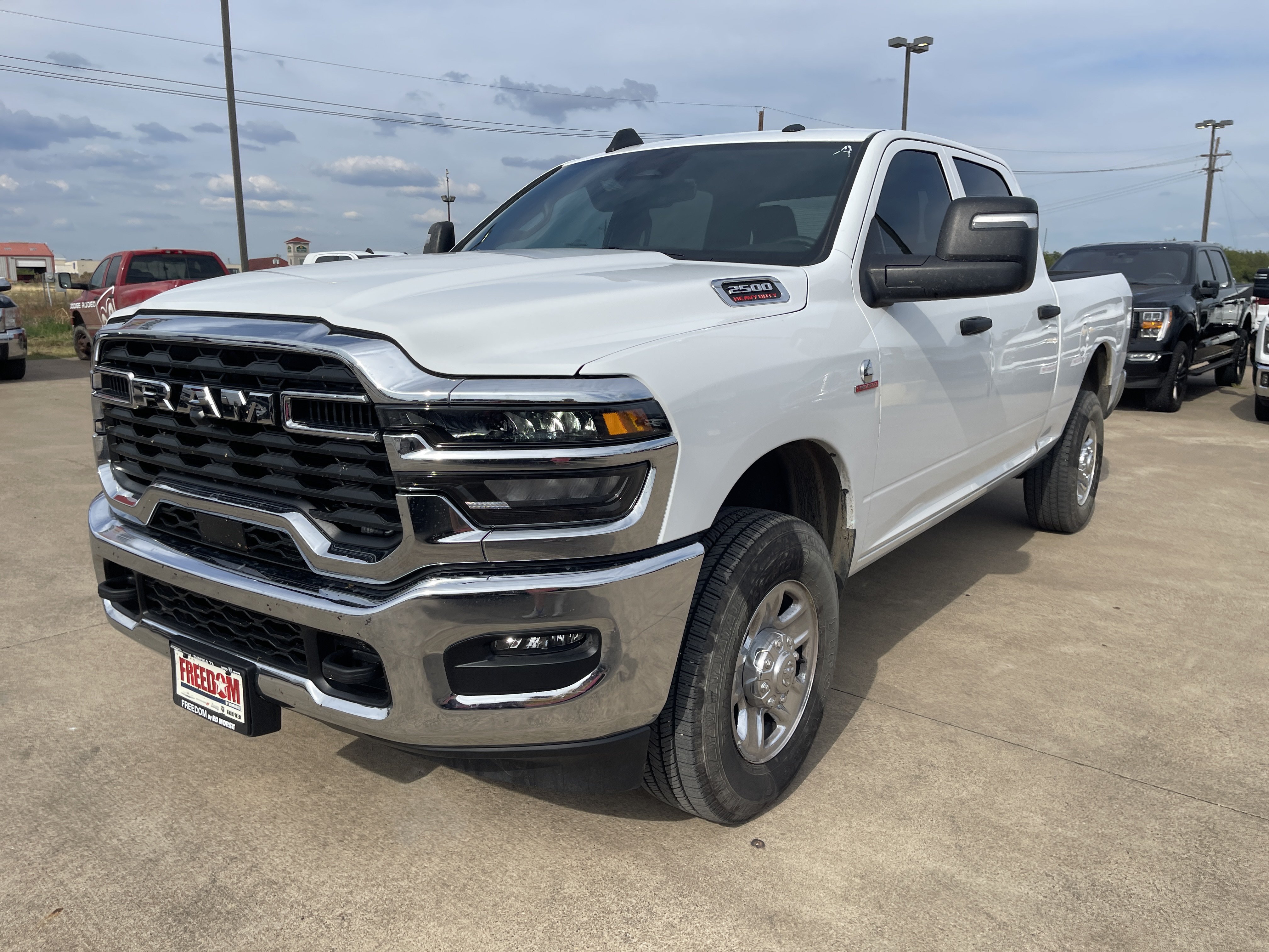 Used 2026 RAM 2500 Tradesman w/ Chrome Appearance Group AWD/4WD image 8