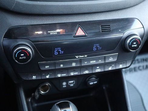 Used 2016 Hyundai Tucson Limited w/ Option Group 03 image 34