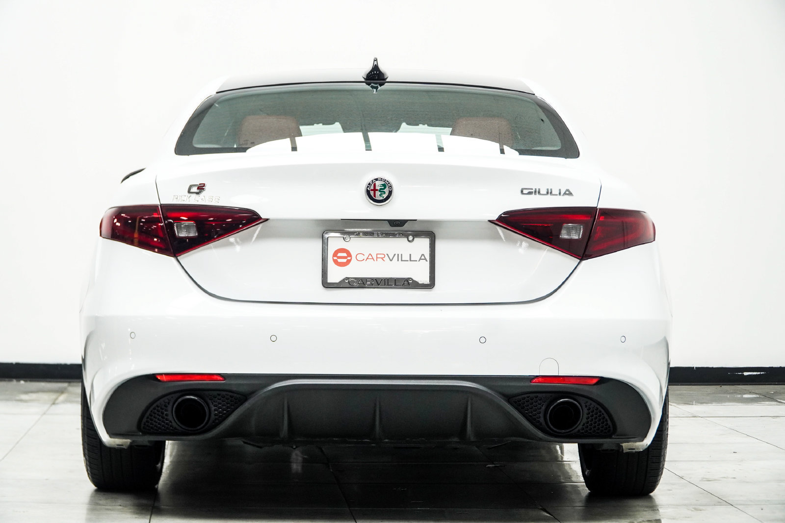 Used 2023 Alfa Romeo Giulia Veloce RWD image 13