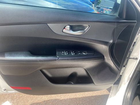 Used 2019 Kia Forte LXS FWD image 31