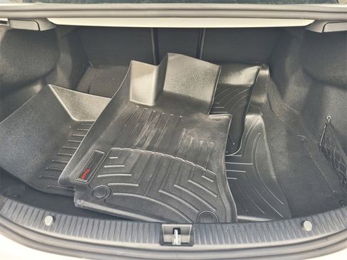 Used 2021 Mercedes-Benz C 300 Sedan image 26