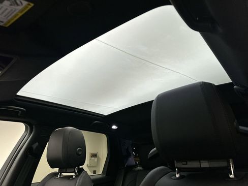 New 2026 Land Rover Discovery Sport Landmark AWD/4WD image 19