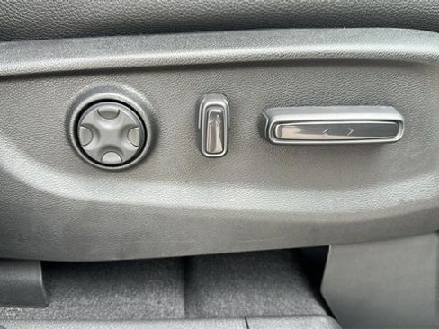 New 2026 Honda Odyssey Touring image 17