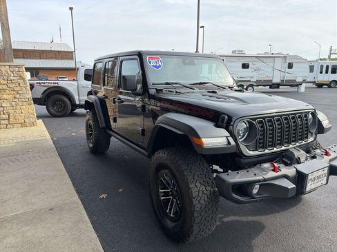 Used 2024 Jeep Wrangler Unlimited Rubicon w/ XTREMEE 35" Tire Package image 20