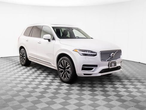 Used 2024 Volvo XC90 T8 Plus image 8