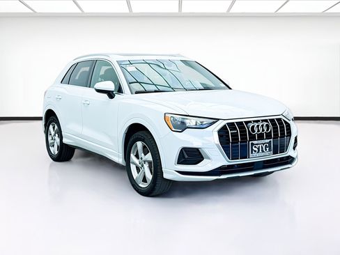 Used 2020 Audi Q3 2.0T Premium image 3