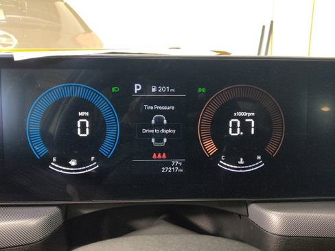 Used 2025 Hyundai Sonata SEL FWD image 23