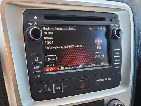 Used 2013 GMC Acadia SLE image 28