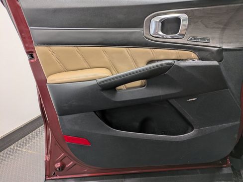 Certified 2024 Kia Sorento SX Prestige w/ Olive Brown Leather Package image 8