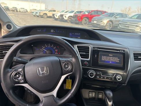 Used 2015 Honda Civic SE image 10
