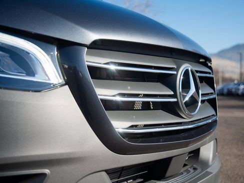 New 2025 Mercedes-Benz Sprinter 2500 image 15