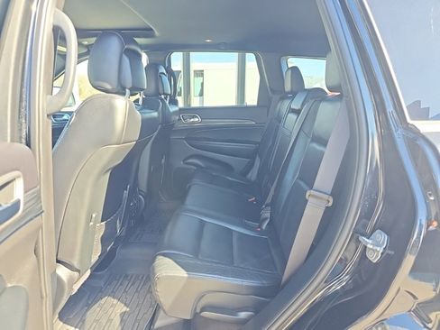 Used 2019 Jeep Grand Cherokee Limited image 12