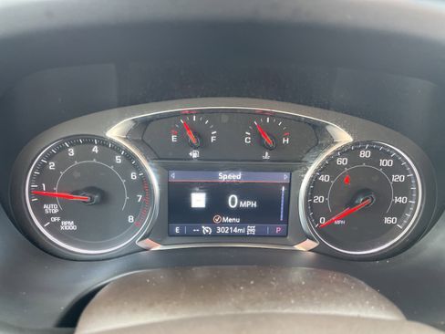 Used 2023 GMC Acadia SLT image 14