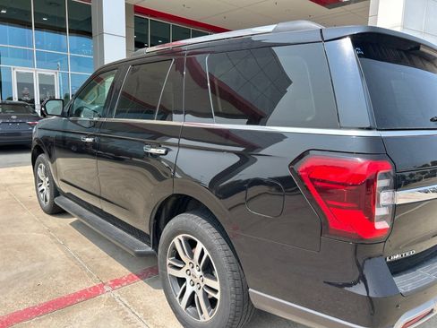 Used 2024 Ford Expedition Limited RWD image 12