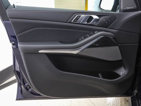 New 2026 BMW X5 xDrive50e w/ M Sport Package image 9