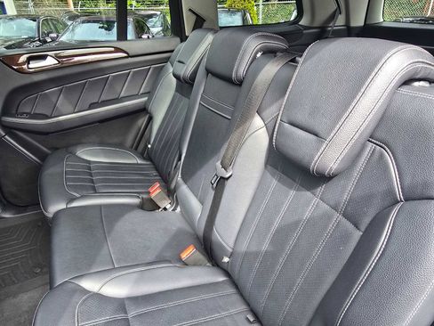 Used 2015 Mercedes-Benz GL 450 4MATIC image 17