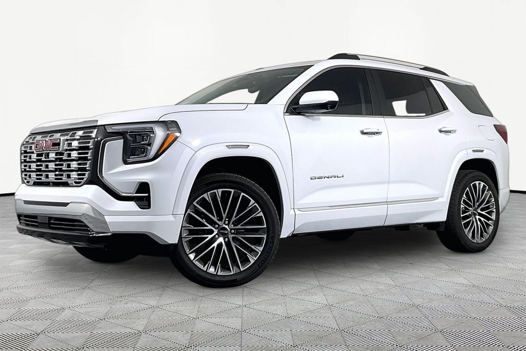 Used 2026 GMC Terrain Denali w/ LPO, Floor Liner Package AWD/4WD image 1