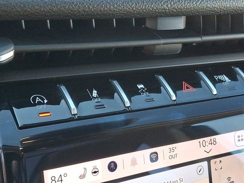 Used 2024 Jeep Grand Cherokee L Limited image 20