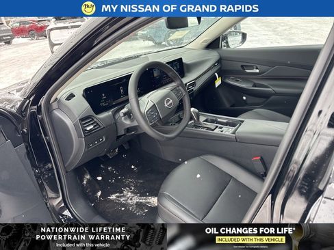 New 2026 Nissan Sentra SR image 14