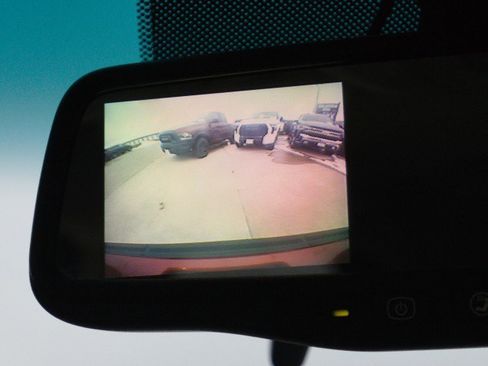 Used 2014 GMC Yukon SLT image 24