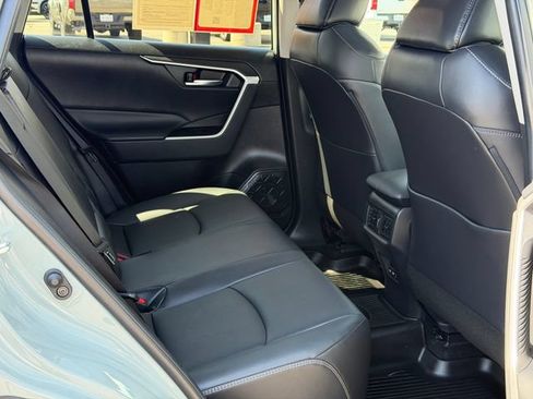 Used 2022 Toyota RAV4 XLE Premium FWD image 20