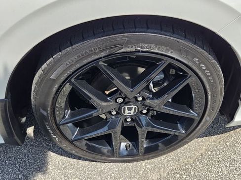 Used 2025 Honda Civic Sport image 10