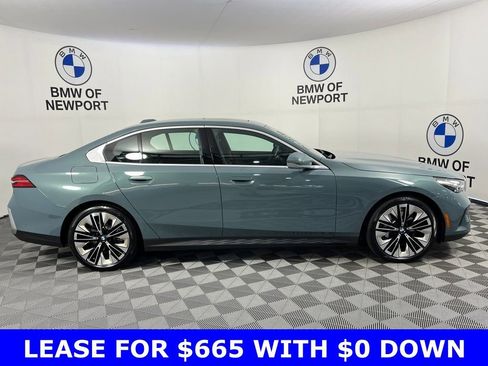 Certified 2025 BMW 530i xDrive image 8