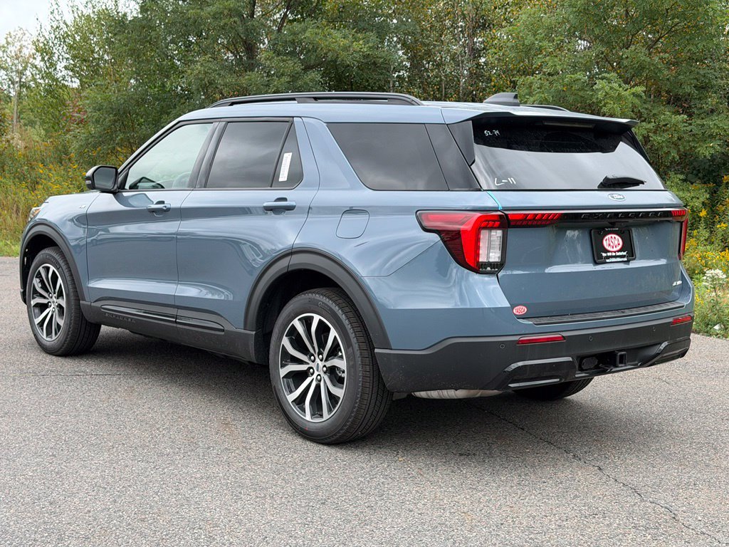 New 2026 Ford Explorer ST-Line AWD/4WD image 31