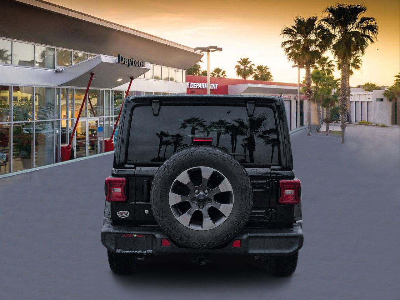Used 2019 Jeep Wrangler Unlimited Sahara AWD/4WD image 4
