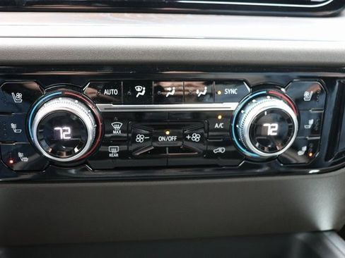 New 2025 GMC Sierra 3500 SLT w/ SLT Premium Package image 24