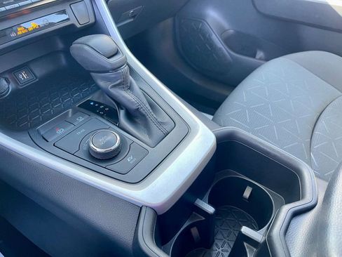 Used 2025 Toyota RAV4 XLE image 14