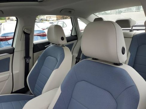 New 2026 Volkswagen Jetta SE FWD image 16