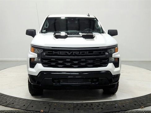 Used 2024 Chevrolet Silverado 1500 Custom Trail Boss w/ Realtree Special Edition image 2