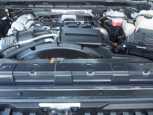 Used 2024 Chevrolet Silverado 2500 LT image 26