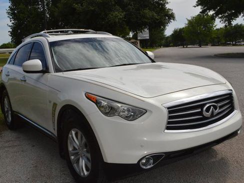 Used 2015 INFINITI QX70 2WD w/ Premium Package image 2