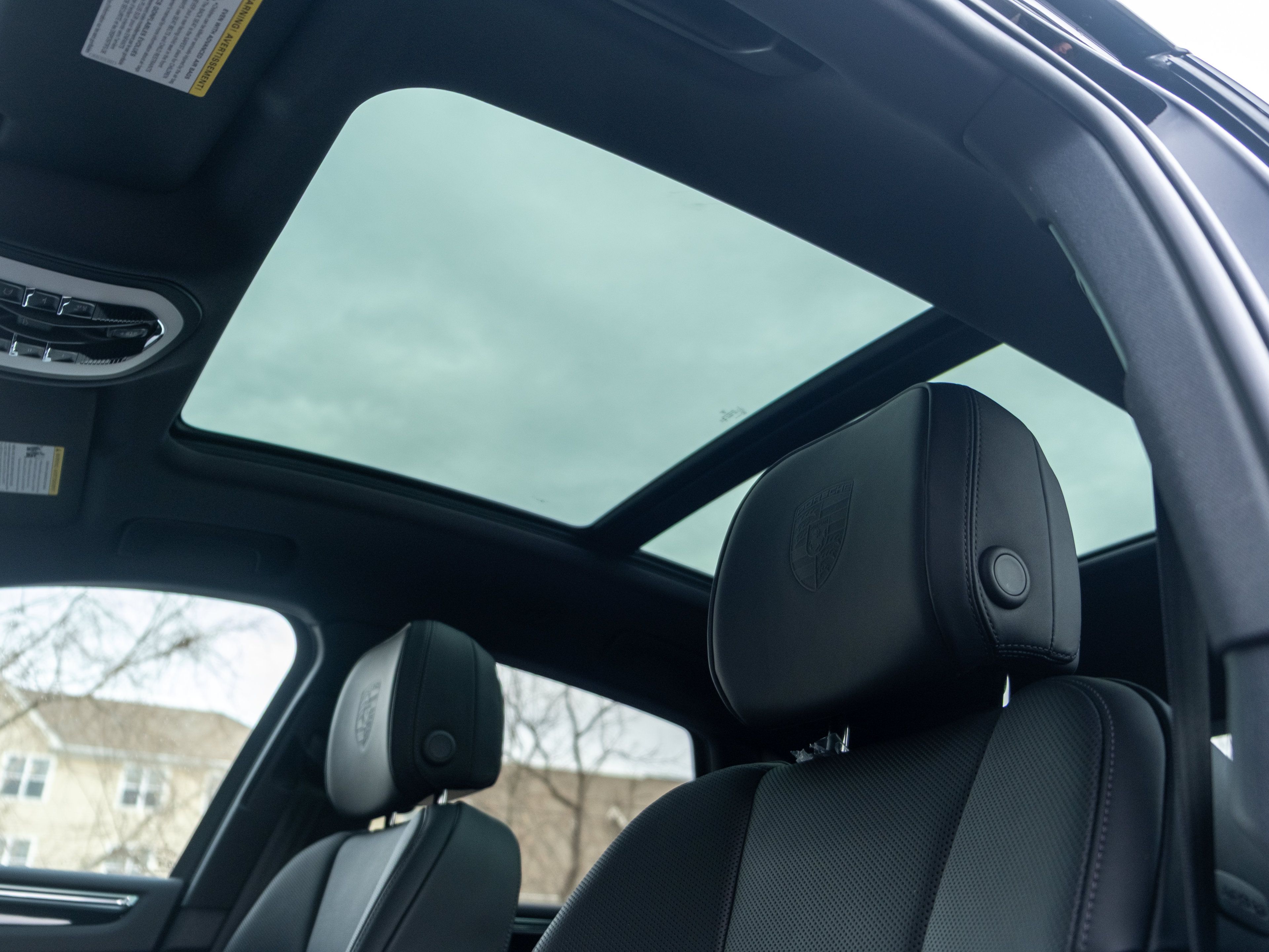 Certified 2026 Porsche Macan AWD/4WD image 36
